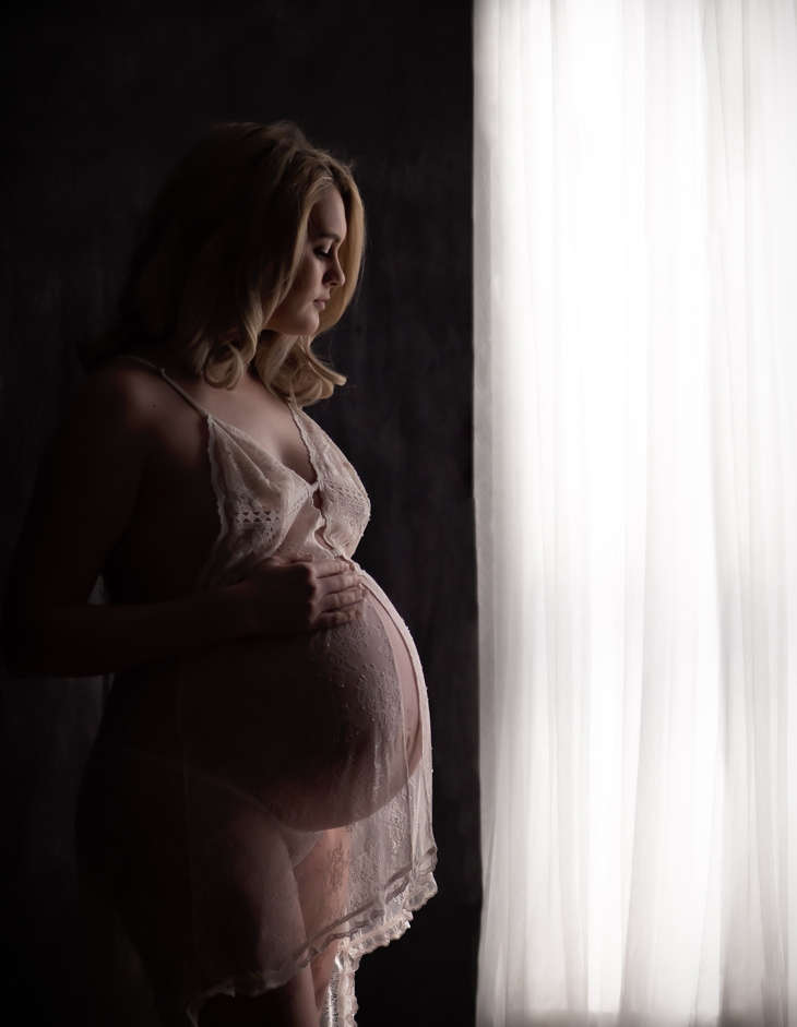 Indoor Studio Maternity Photoshoot Bookings/Queries +91-7786880926 # maternityphotography #maternitydresses #indoormaternityshoot #studi... |  Instagram