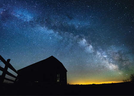 Barn with the Milky Way
