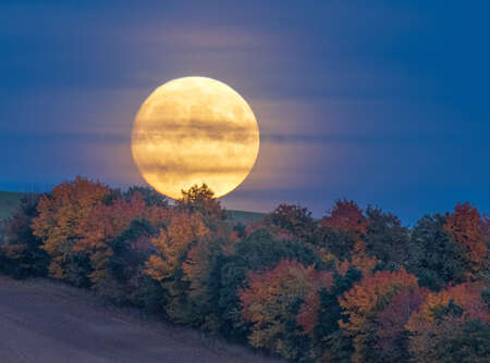 handheld high res moon