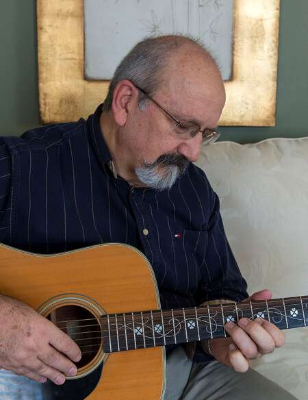 headshot thomas stirr